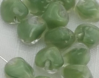 1950s VINTAGE Czech glass Beads.nuggets olive green givre clear 10mm