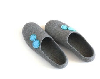 Women house slippers - felted wool slippers Grey and blue - made to order - Mothers day gift - gift for her - wool clogs - women slippers