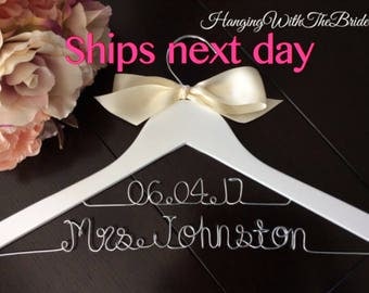 RUSH ORDER, ship next business day--- Bridesmaid gift, Custom Bridal Hangers,Bridesmaids gift ideas,Custom made hangers