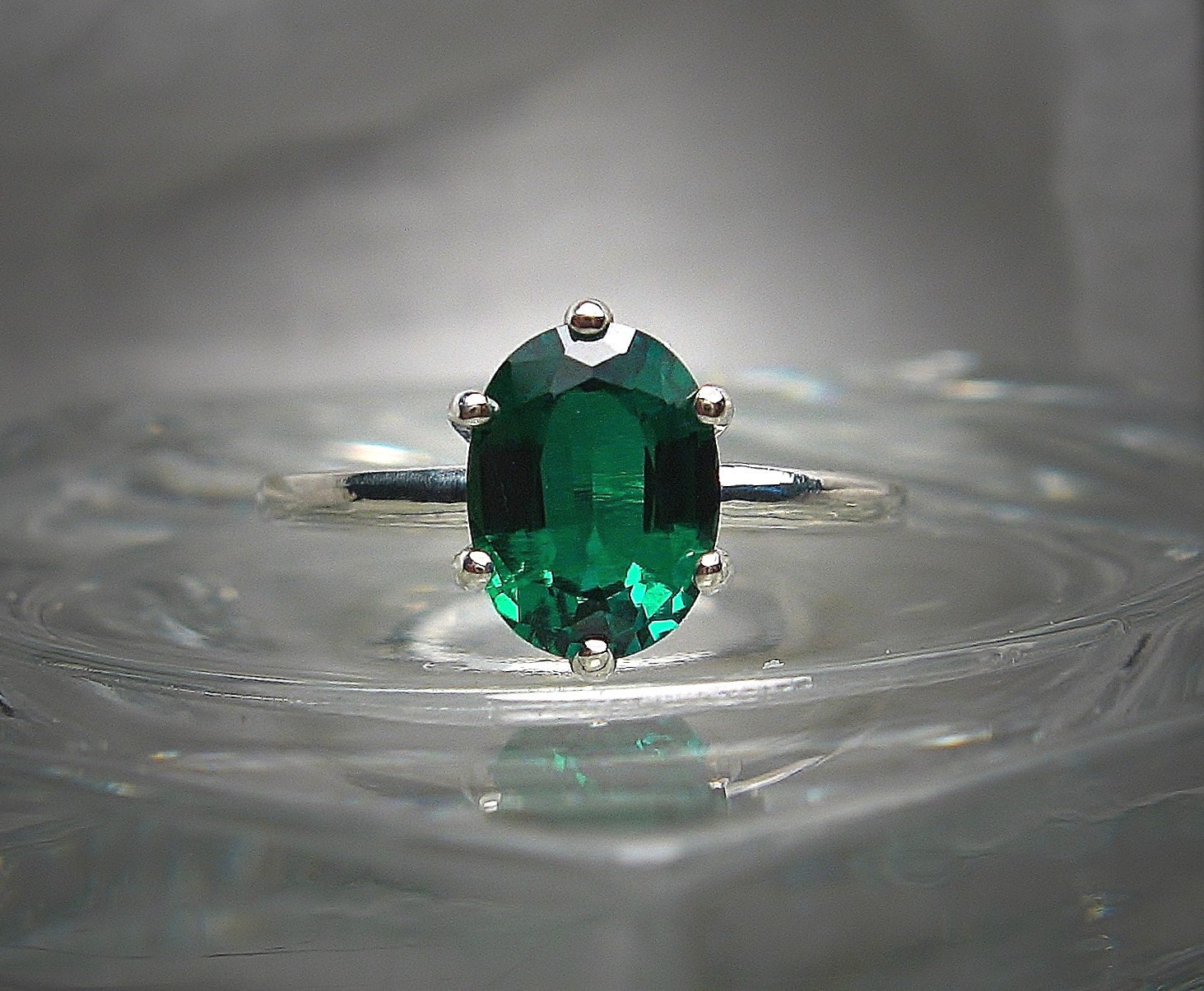 Hydrothermal Lab Created Emerald 8x6mm or 9x7mm Oval Lower