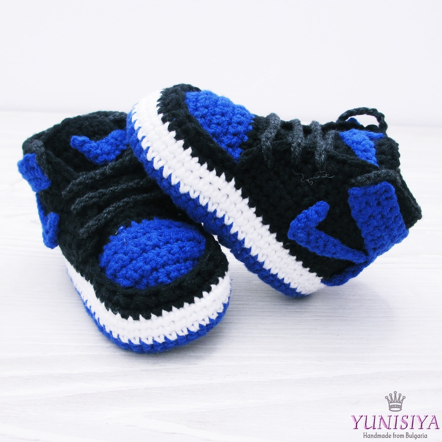 nike crochet shoes