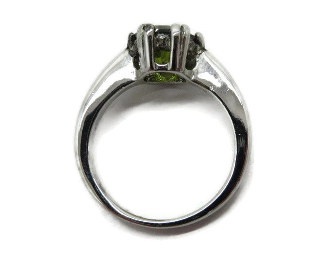 Vintage Peridot Glass Ring, Silver Tone Solitaire Green Glass Ring, Size 6.5