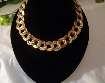 Erwin Pearl Hammered Double Gold Tone Interlocking Links Necklace Choker Badabling