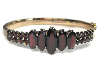 Antique Victorian Bohemian Pyrope Garnet Bangle Bracelet 7 Inches