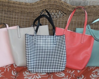 Monogrammed Bucket Style Tote / Handbag/ Bridesmaid Gift/ MORE NEW COLORS---