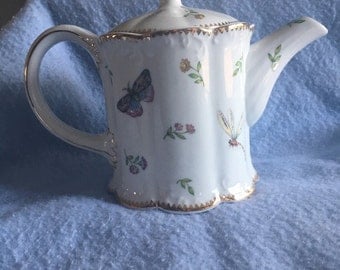 I Godinger Tea Pot