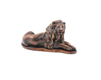 Vintage lion figurine - statue, sculpture, statuary, resin, bronze look - nice detail!