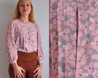70s Pleated Front Sheer Blouse // Pastel Pink & Grey Flowers