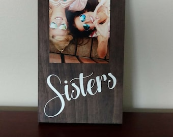 Sisters Picture Frame.Sister Frame.Picture Frame.Sisters Gift Idea.Display Photos.Photo Hanger.Wall Decor.Sister Gift.Picture Frame.Decor