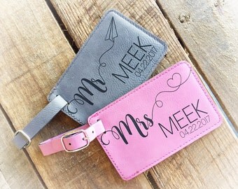 Set of Leather Luggage Tags, Mr and Mrs Luggage Tags, Personalized Luggage Tags, Custom Leather Luggage Tags, Custom Luggage, Honeymoon Gift
