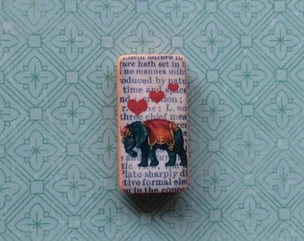 Elephant Needle minder, Crosstitch, Crossstitch, Pin Keeper, Pin Nanny, Sewing accessory, Magnetic Needleminder Needlepoint, Needlework Gift