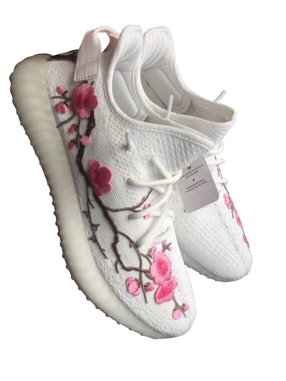 jual yeezy cream white