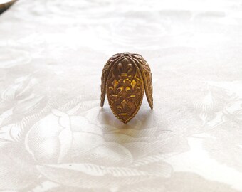 French Vintage~Fleur De Lis~LG Bead Cap(1pc)Vintage Brass Large~Fleur de Lis~Tassel Cap/French Findings/Gorgeous Fleur de Lis Tassel Cap