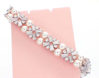 Pearl crystal bracelet, Art Deco wedding bracelet, vintage style, Swarovski pearl bridal bracelet, bridal jewelry, crystal bridal bracelet