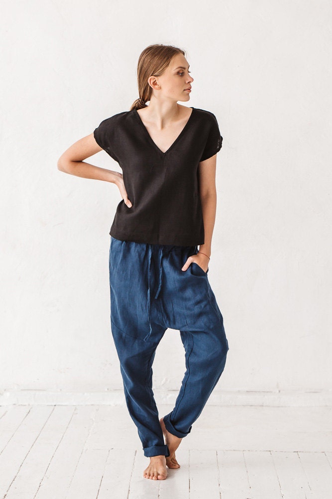 styling navy pants