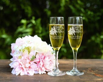 Snow White Toasting Flutes - Happily Every After Toasting Flutes - Champagne Flutes