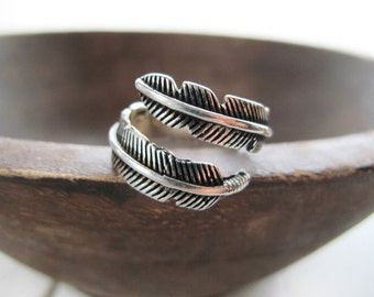 Boho Feather Ring-Silver Feather Ring-Sterling Silver Feather Ring-Boho Rings-Bohemian Rings- Gift for Her-Adjustable Silver Ring-
