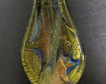 glass pendant necklace