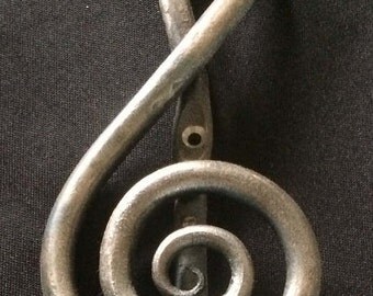 Hand forged Treble clef hook, Music decor, piano, Blacksmith item, Handmade item, Music lovers decor
