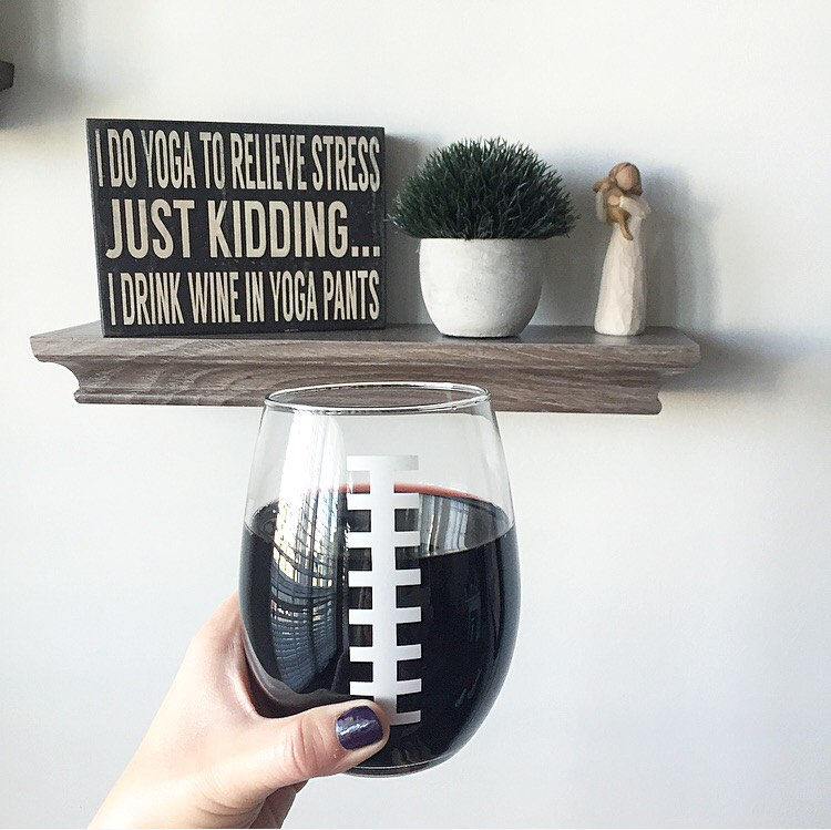 Football Wine Glass // football fan // nfl // sunday funday
