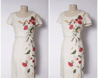 Vintage 1950s Dress | 60s Wiggle Dress | Novetly Print Dress | Embroidered Dress | Cream Wiggle Dress with Top | S