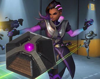 Sombra Cosplay - Grenade Kit