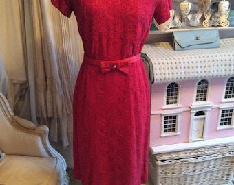 1950s red wiggle dress