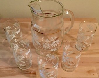 Vintage Anchor Hocking Glass Pitcher And 5 Glasses set (Clear With White Flowers And Butterflies)
