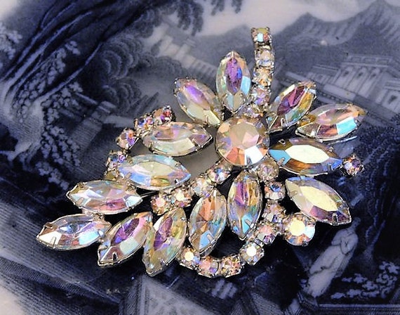 WEISS Rhinestone Brooch Aurora Borealis AB 1950s Mid Century Vintage Designer Signed Old Hollywood Wedding Bride Bridal Brooch Jewelry