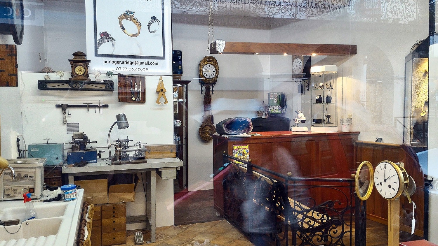 Atelier d Horlogerie _ Bijouterie Michel Comte