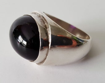 Vintage .925 Silver and Amythest Ring, Size 9.5, large amythest cabochon ring