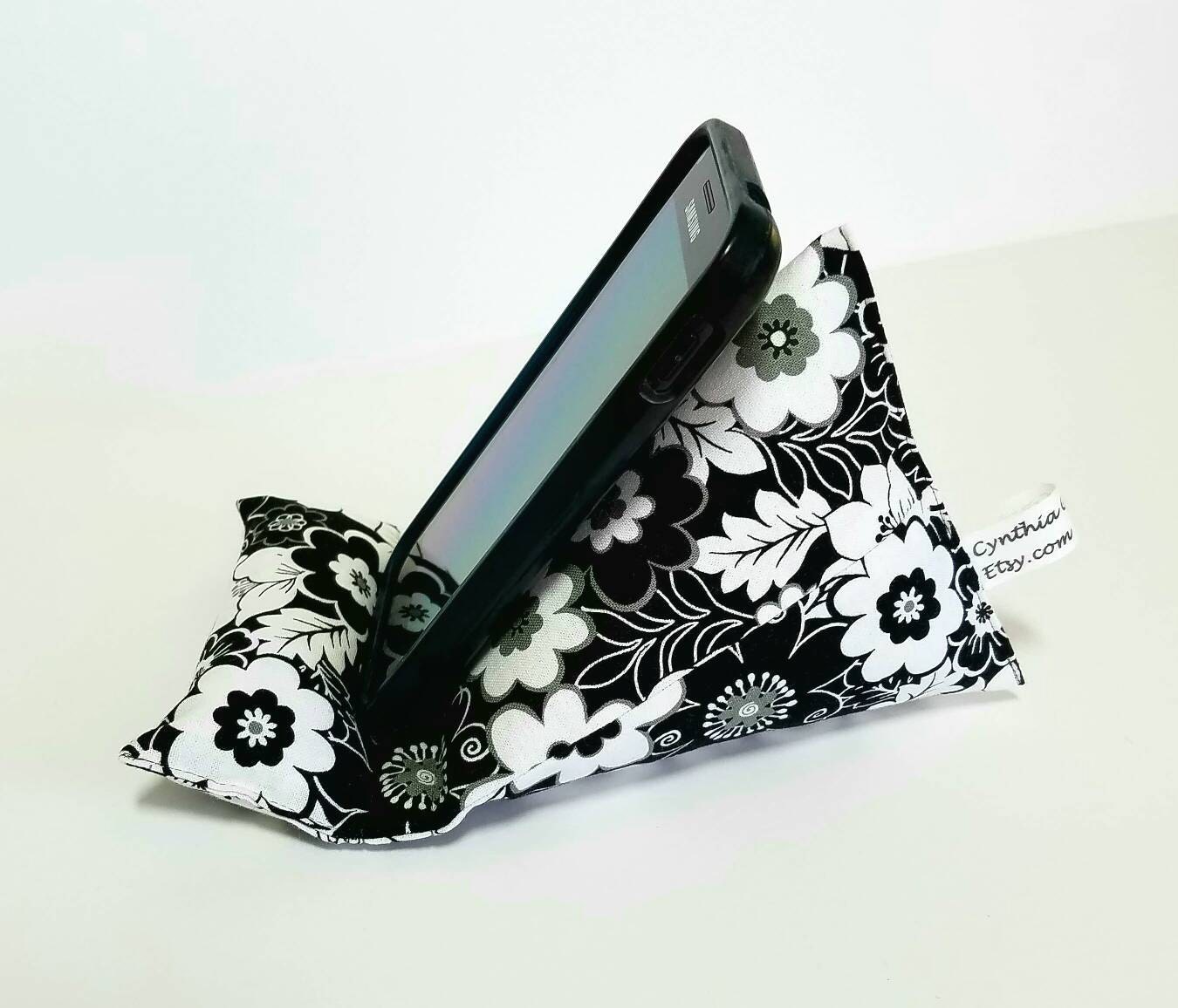 Cell phone pillowiPhone standCell phone holderPhone