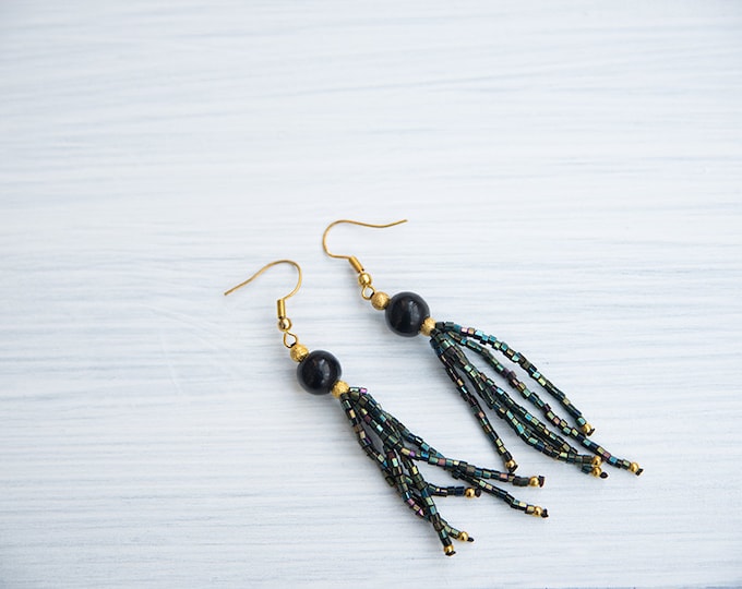 Tassel earrings beaded / green - iridescent tassel earrings - 20's inspiration - gifts for her / valentine's gift