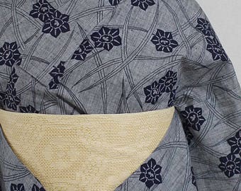 second hand yukata, casual Japanese kimono, bathrobe, cotton, narcissus