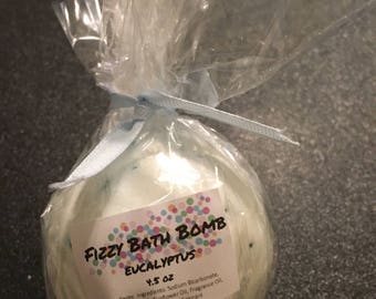 Eucalyptus Fizzy Bath Bomb - 4.5 oz.
