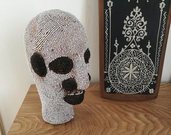 Statuette en perles, tête africaine