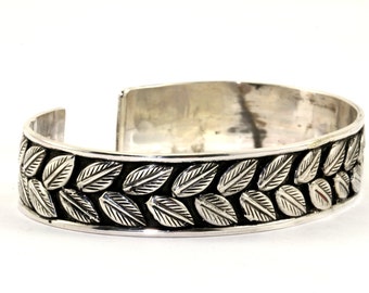 Vintage Leaf Textured Design Cuff Bracelet Sterling Silver BR 2095