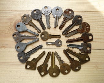 Steampunk door key Soviet vintage Skeleton keys Antique keys Home decor supplies Best man gift Rustic old country keys Craft ideas Brass key