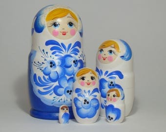 Nesting Doll Gzhel, 5 pcs, blue and white handmade matryoshka, babushka doll, russian traditional wooden toy, russian folk art