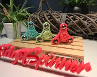 yolo3D Spinner ONE - EDC Fidget Spinner with Hybrid Ceramic Bearing and Magnetic Center Caps
