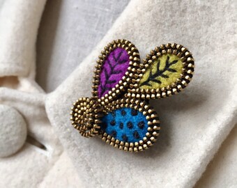 Felt and zipper multi leaf brooch