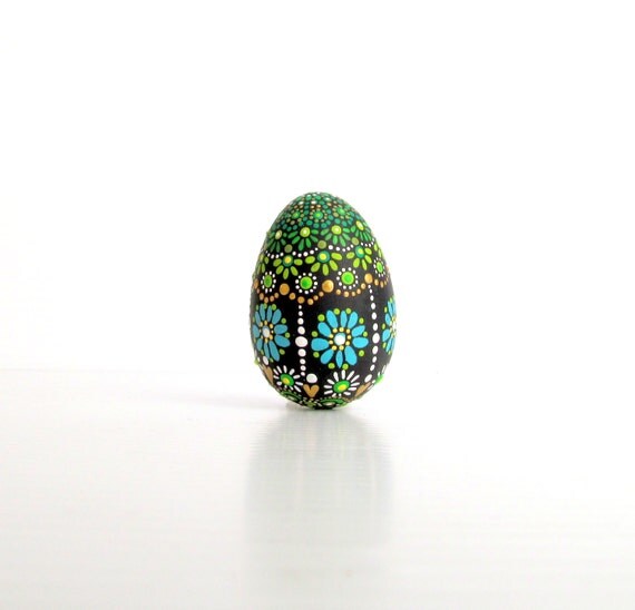 Painted Easter Eggs:Colorful painted eggs Easter decor painted plaster eggs ornamental