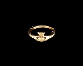 Small Claddagh Ring in Antique Bronze