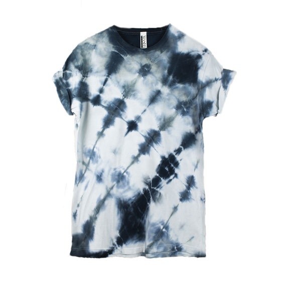 how to make black and white tie dye shirt