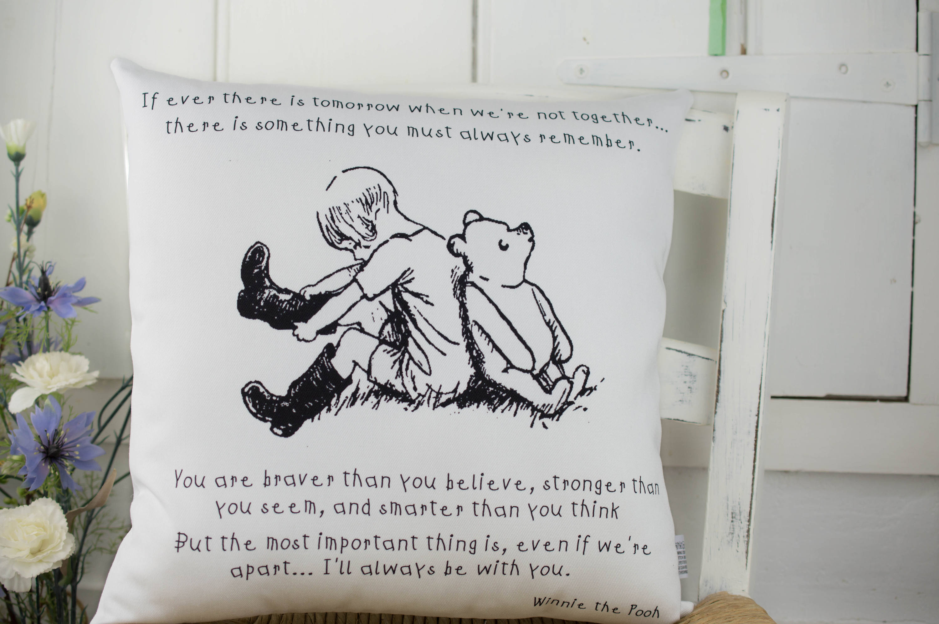 Winnie the Pooh BNW Quote Pillow Classic Winnie the Pooh for