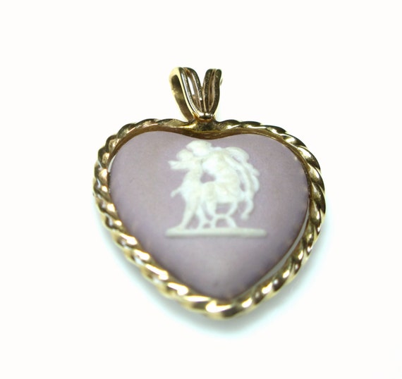 Wedgwood heart necklace Clearance