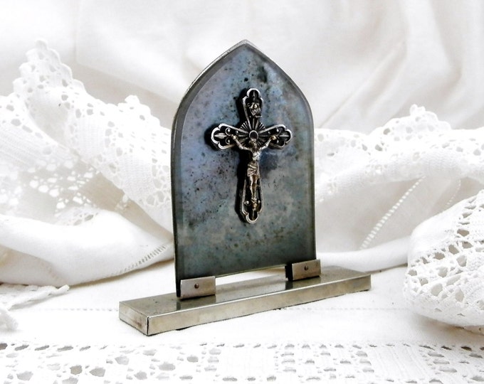 Vintage French Mid Century Polished Steel and Perspex Jesus on the Cross Statuary, Catholic Christian Religious Altar Shine Decor Crucifix