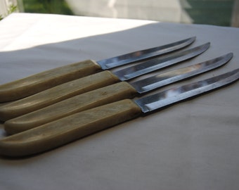 Vintage Steak Knives/Kitchen Knives/Vintage Kitchen Serving