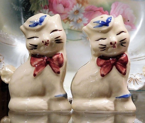 1940s Shawnee Puss N Boots Salt Pepper Shakers Vintage Country Kitchen Mid Century Cottage Home Decor Kitty Cat Kitten Original Stickers