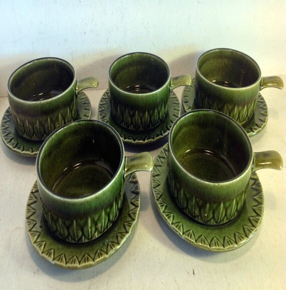 5 Green Retro Lugged Soup Bowls / Ramekins with Saucers